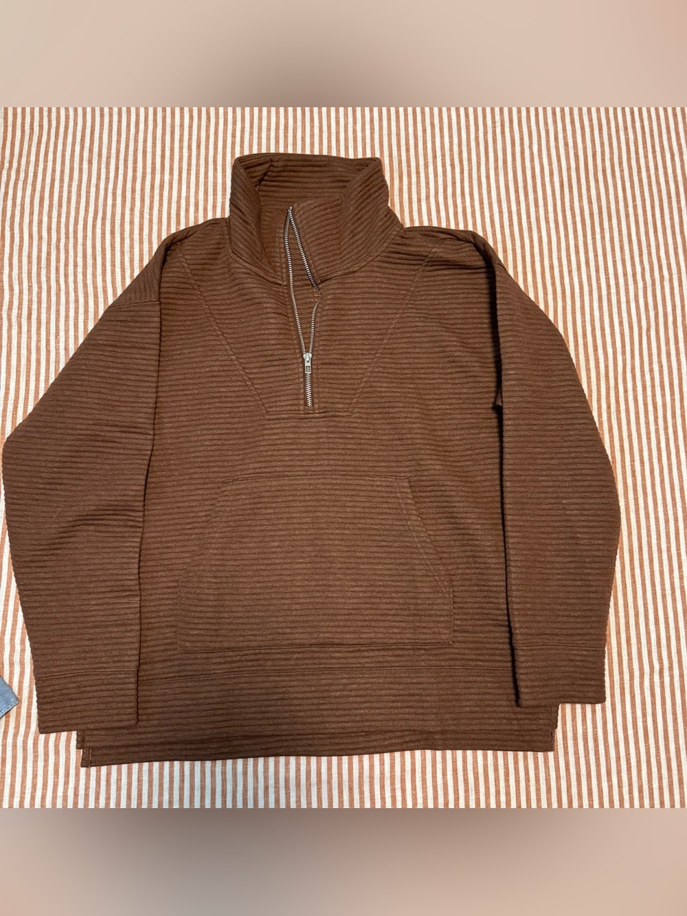 Brown half-zip pullover. Size L.